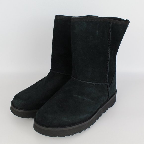 NEW UGG Classic Short Logo Zip Suede Boot - Picture 1 of 14